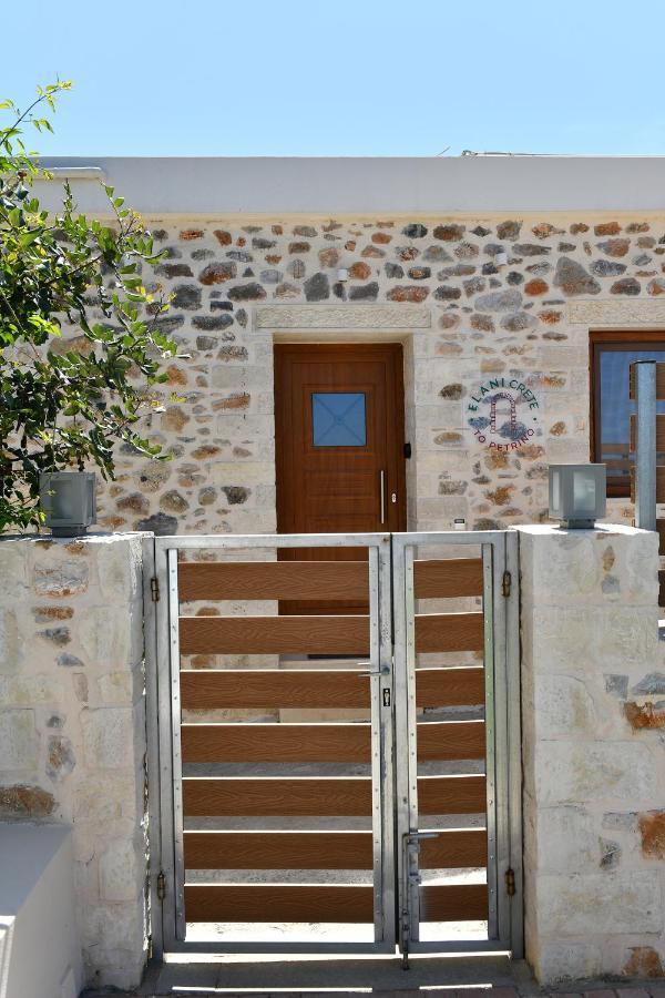 Villa Petrino In *